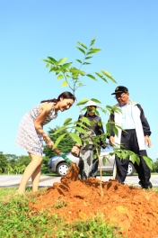 rwmf2013-tree-planting-ceremony5