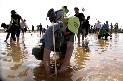 RWMF2014 Tree planting MAZ_1529